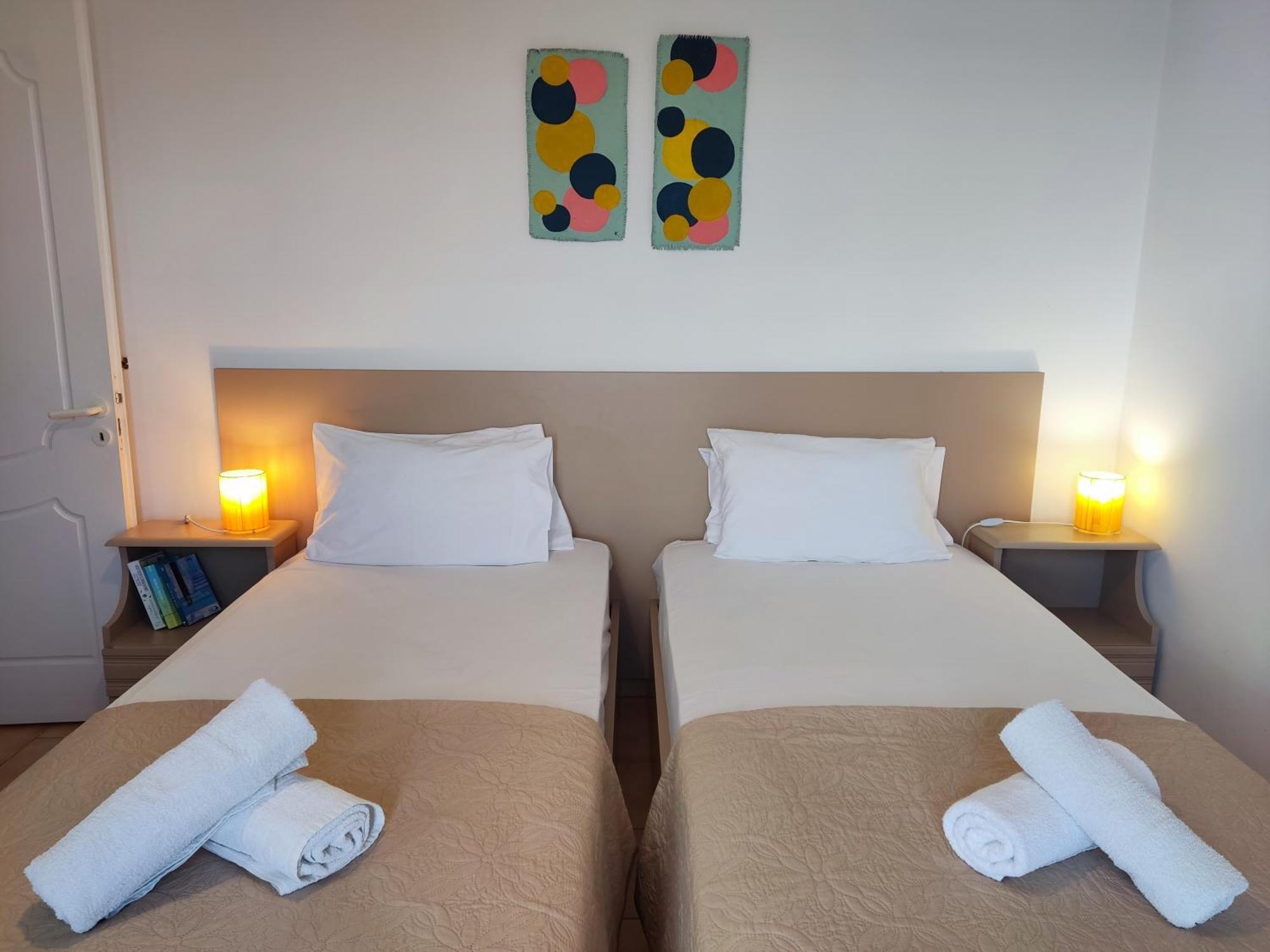 Coral Villas Kómboi Extérieur photo